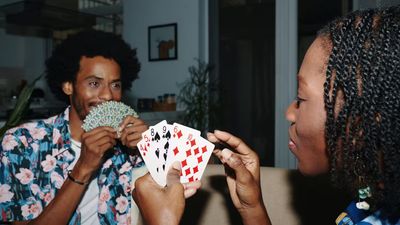 Trinkspiele zu zweit mit Karten
