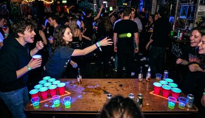 Eine Beerpong Erweiterung bringt viel Spaß auf jeder Party